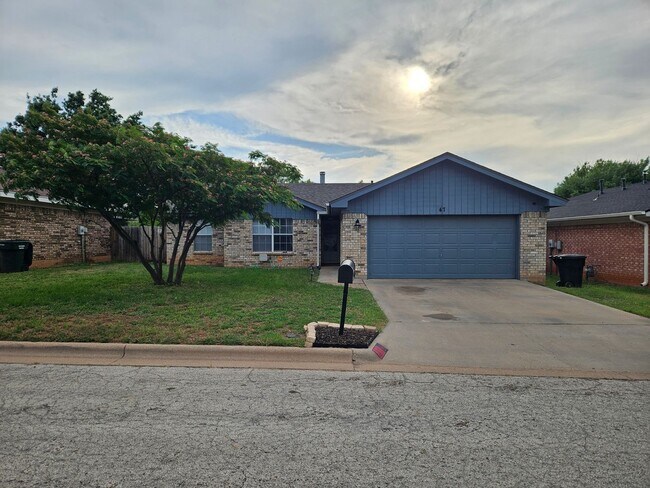 Foto del edificio - 47 Woodcock Cir