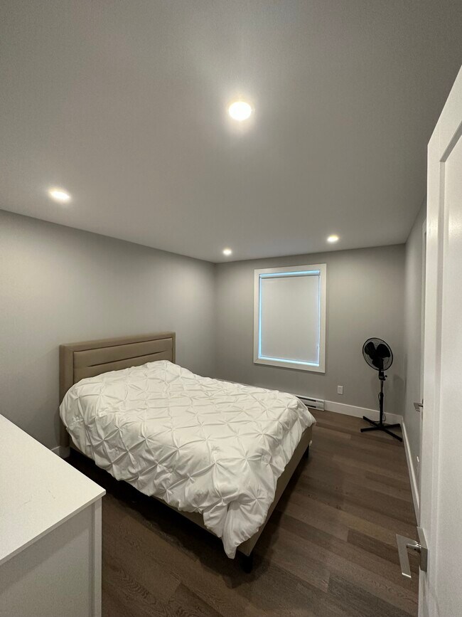 Photo du bâtiment - 3060 Barclay Av