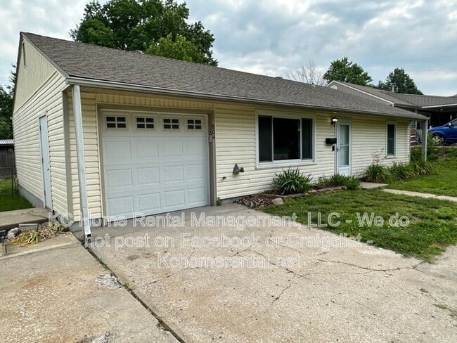 Building Photo - 804 NE 66th Terrace