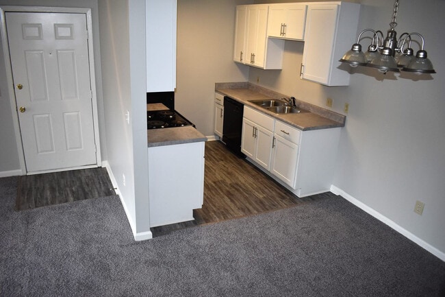 Building Photo - 2800 McFarland