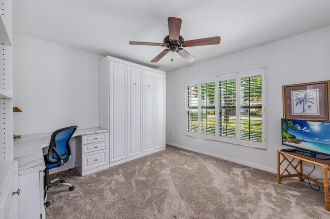 Building Photo - 825 Reef Point Cir