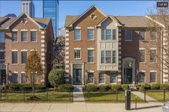 Photo - 252 N New Jersey St Townhome