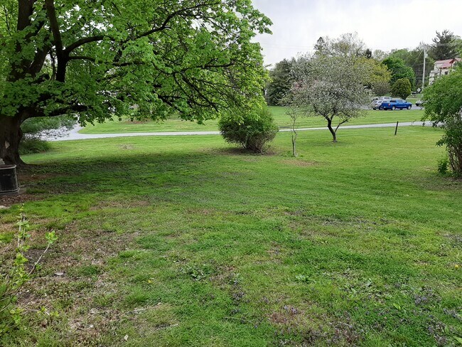 Foto del edificio - 119 Eagle Farms Rd
