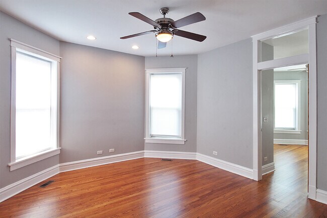 176 & 178 1 - 176-178 N. Humphrey Ave.