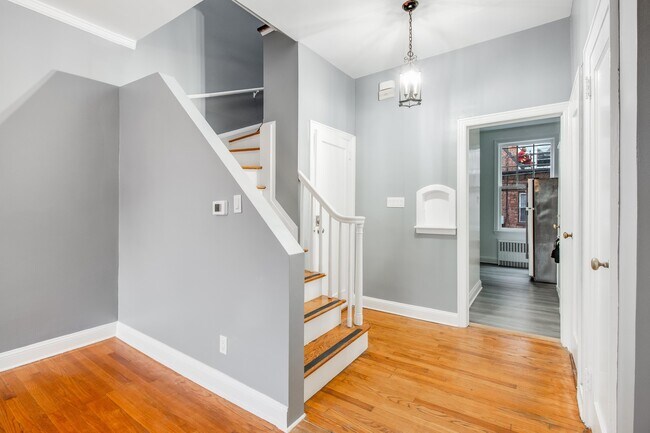 Building Photo - 173 Belmont Ave
