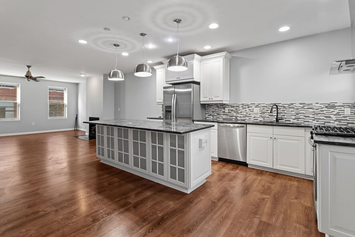 Foto principal - 5260 Butler St