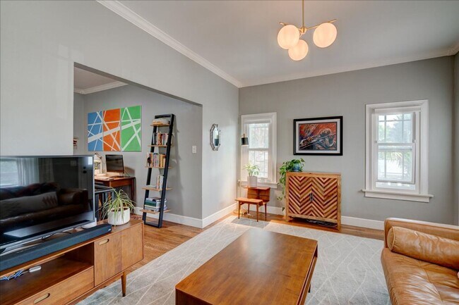 Building Photo - Classic Craftsman with Modern Amenities 2-Bedroom, 2-Bath Rental Home in the Heart of Golden Hill...