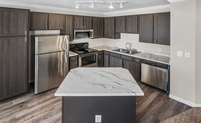 Building Photo - 2 bedroom in Rosenberg TX 77471