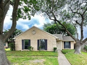 Building Photo - 4510 Monterrey Dr