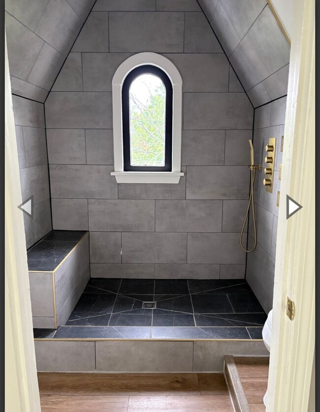 Foto del edificio - Room Rent