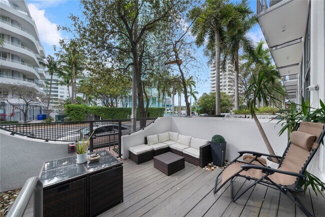 Photo - 6000 Collins Ave Apartment