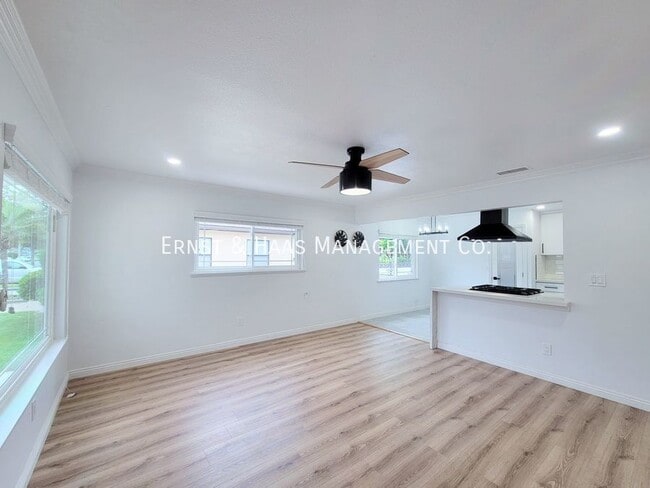 Foto del edificio - 5019 Ashworth St