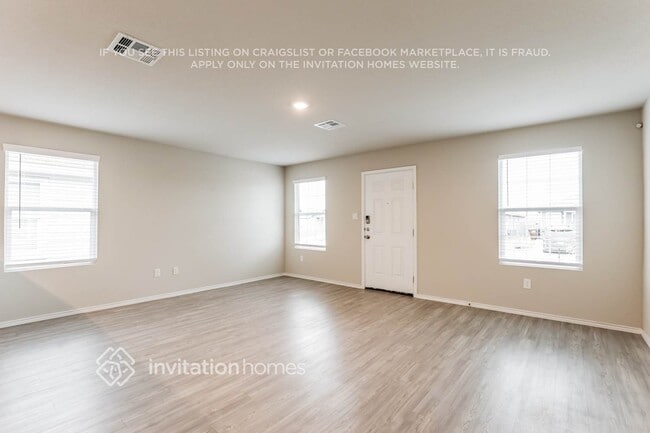 Foto del edificio - 4219 Southton Lk