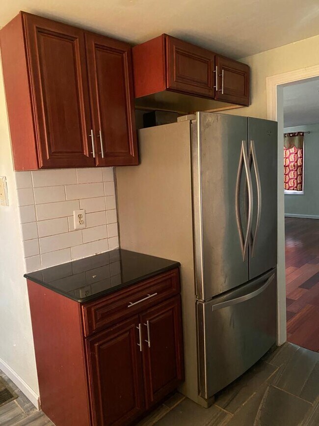 98 Allen St Unit 98, Windsor, CT 06095 Condo for Rent in Windsor, CT