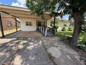 Building Photo - 1017 Burger St