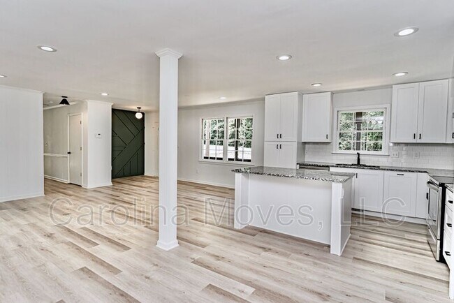 Photo - 117 Fillery Dr House