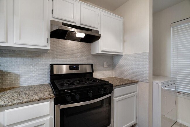 Building Photo - 11901 Swearingen Dr
