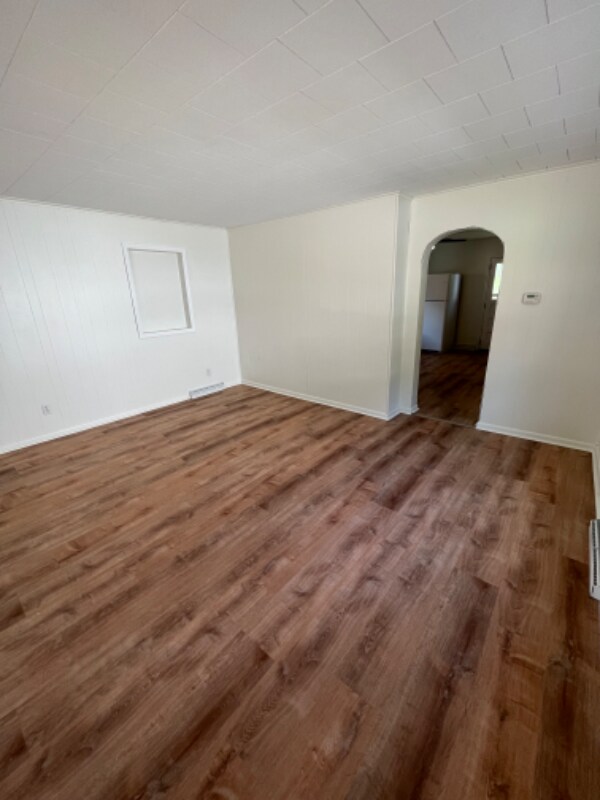 Building Photo - 54 Zeller St