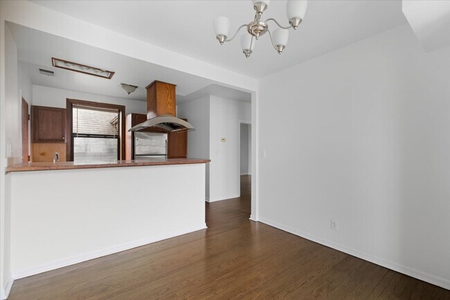 Foto del edificio - 3558 W Cortland St