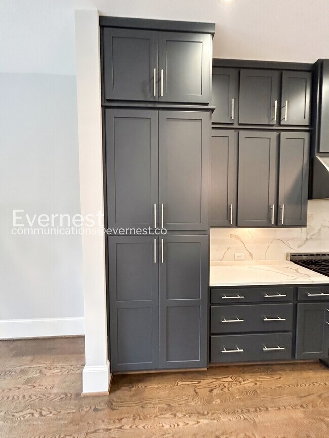 Foto del edificio - 1099 Briar Cove Cir