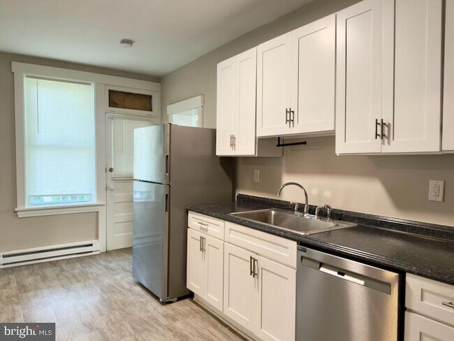 Foto del edificio - 122 Houston Ave