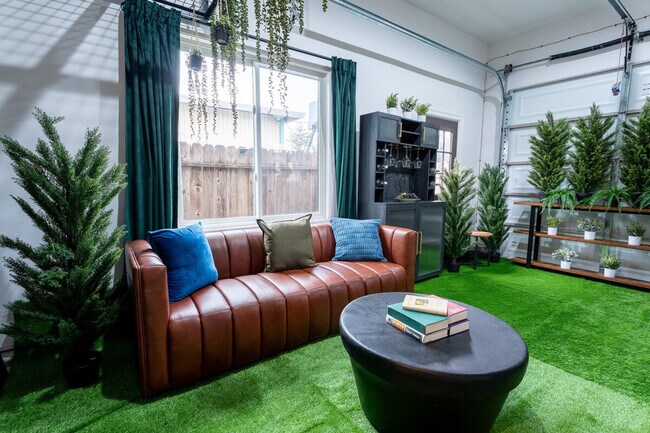 Foto del edificio - 2732 Fair Oaks Ave