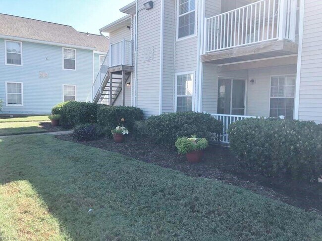Foto del edificio - 545 Pier Ct