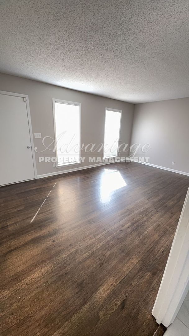 Foto del edificio - Newly Rehabbed Home in Parkway Village