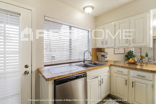 Foto del edificio - 3105 Princess Ln