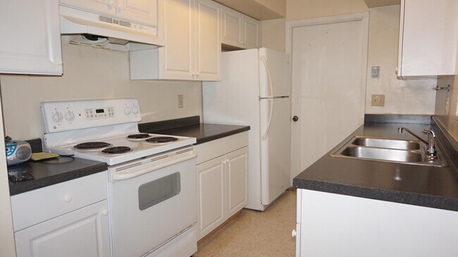Building Photo - 482 SE Verada Ave