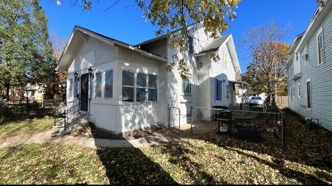 Foto del edificio - 1132 Portage Ave