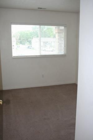 Building Photo - 731 N 600 W