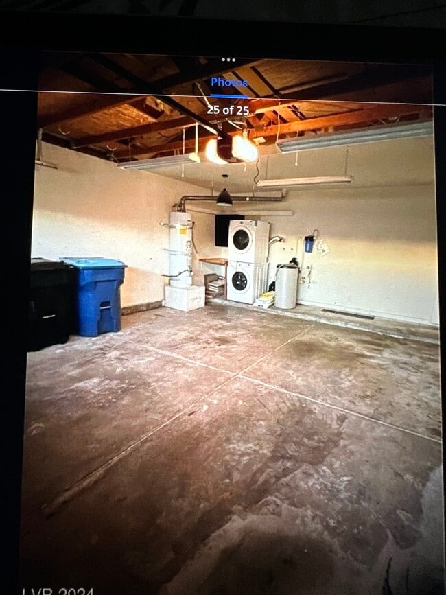 Foto del edificio - 4880 Benecia Way