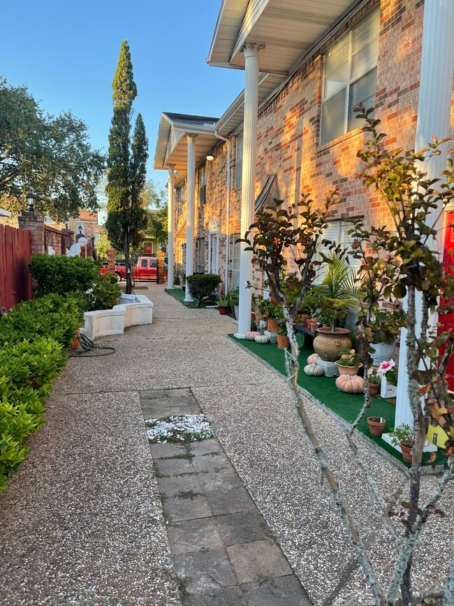 Foto del edificio - 4513 Avenue P 1/2