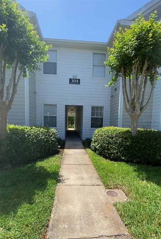 Primary Photo - 304 Southern Pecan Cir
