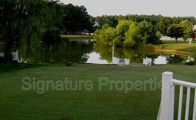 Foto del edificio - 10484 Jordan Pkwy
