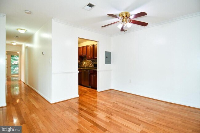 Foto del edificio - 5207 Newton St