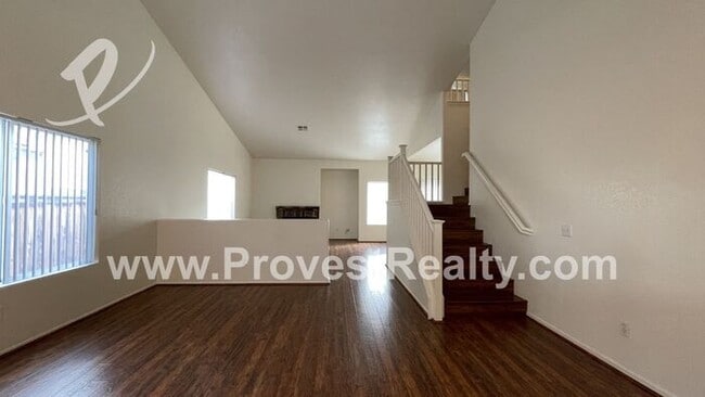 Building Photo - 3 Bed, 2.5 Bath Victorville Home!!
