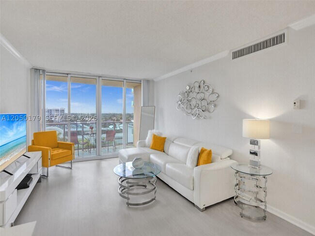Building Photo - 2501 S Ocean Dr
