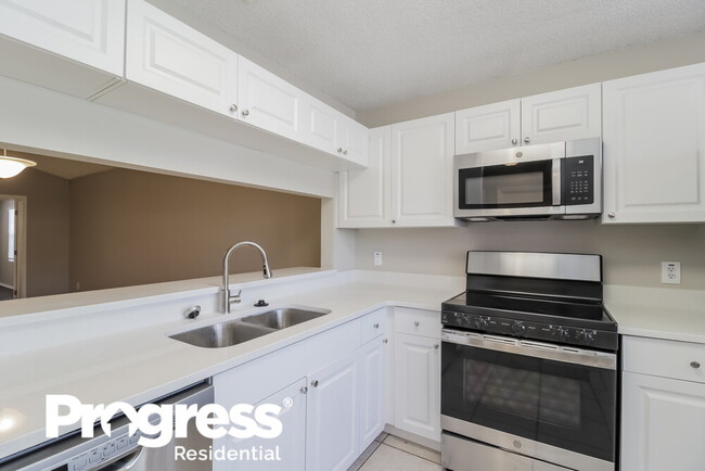 Building Photo - 7832 Gillingham Ct
