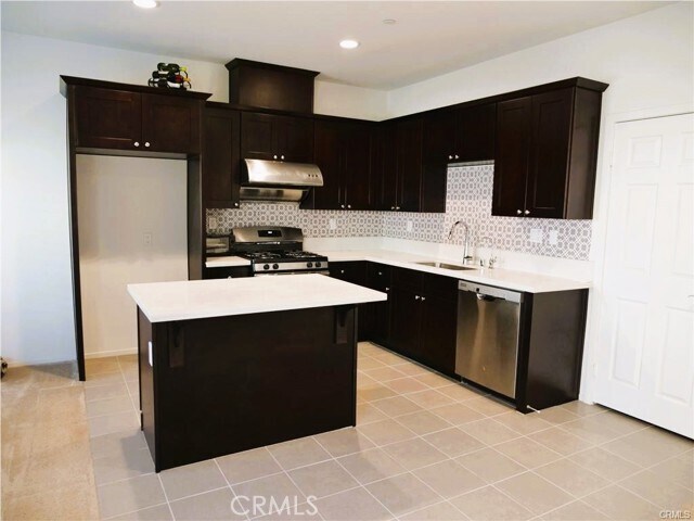 Foto del edificio - 15364 Lotus Cir