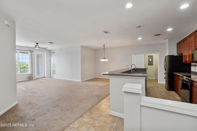 Foto del edificio - 11251 Campfield Dr
