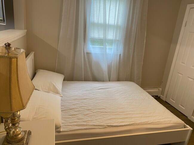 WiFi included. - 438 E Hudson St