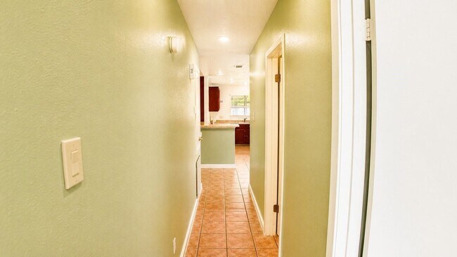 Building Photo - 9507 Wellsworth Dr