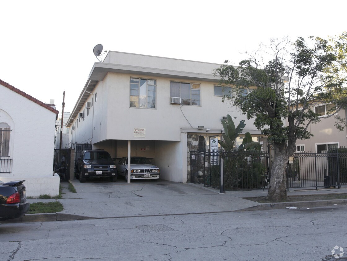 Building Photo - 1022 Wilcox Ave