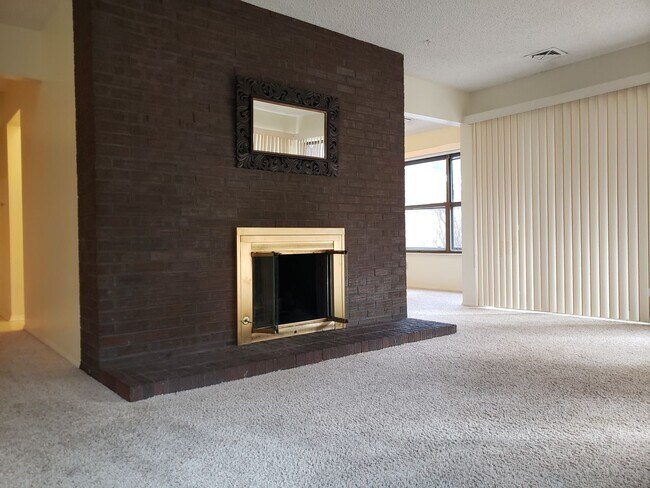 Foto del edificio - Sunny and Quiet Garden Level 3 bed, 2 bath...