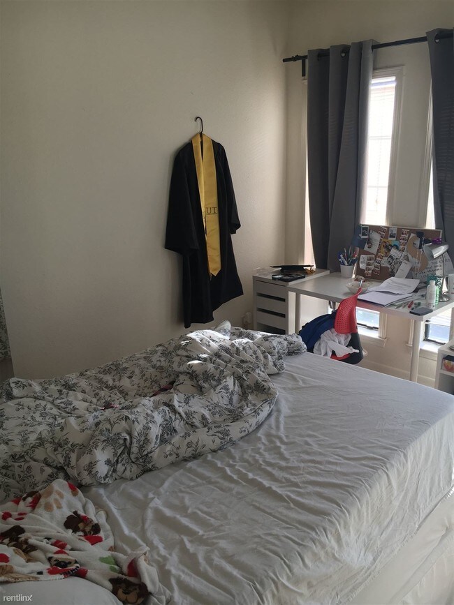 Building Photo - 2 br, 1 bath  - Wynnwood