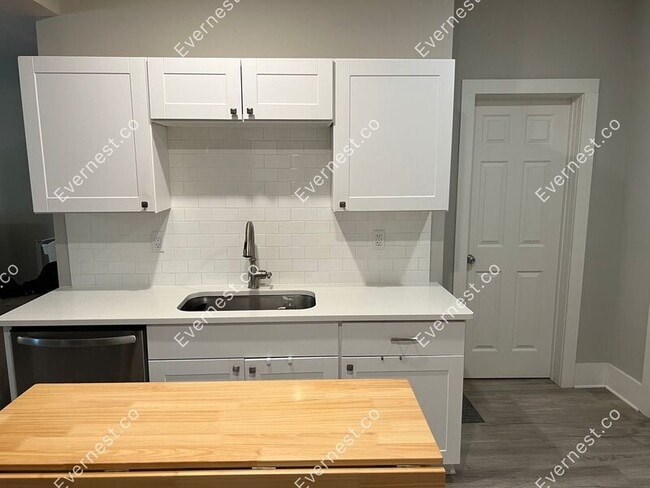 Foto del edificio - 1725 24th Ave N