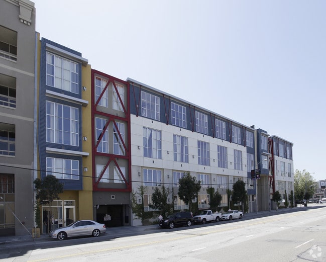 Building Photo - 683 Brannan St Loft Apartments