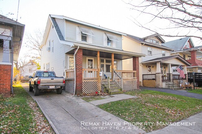Building Photo - 11301 Fortune Ave